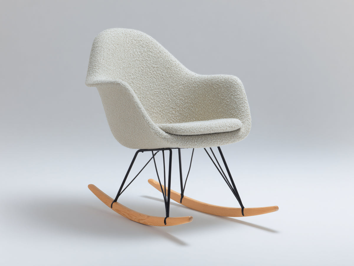 Schaukelstuhl 82x90x108 cm Bouclé Bezug Beige Moderner Relaxsessel